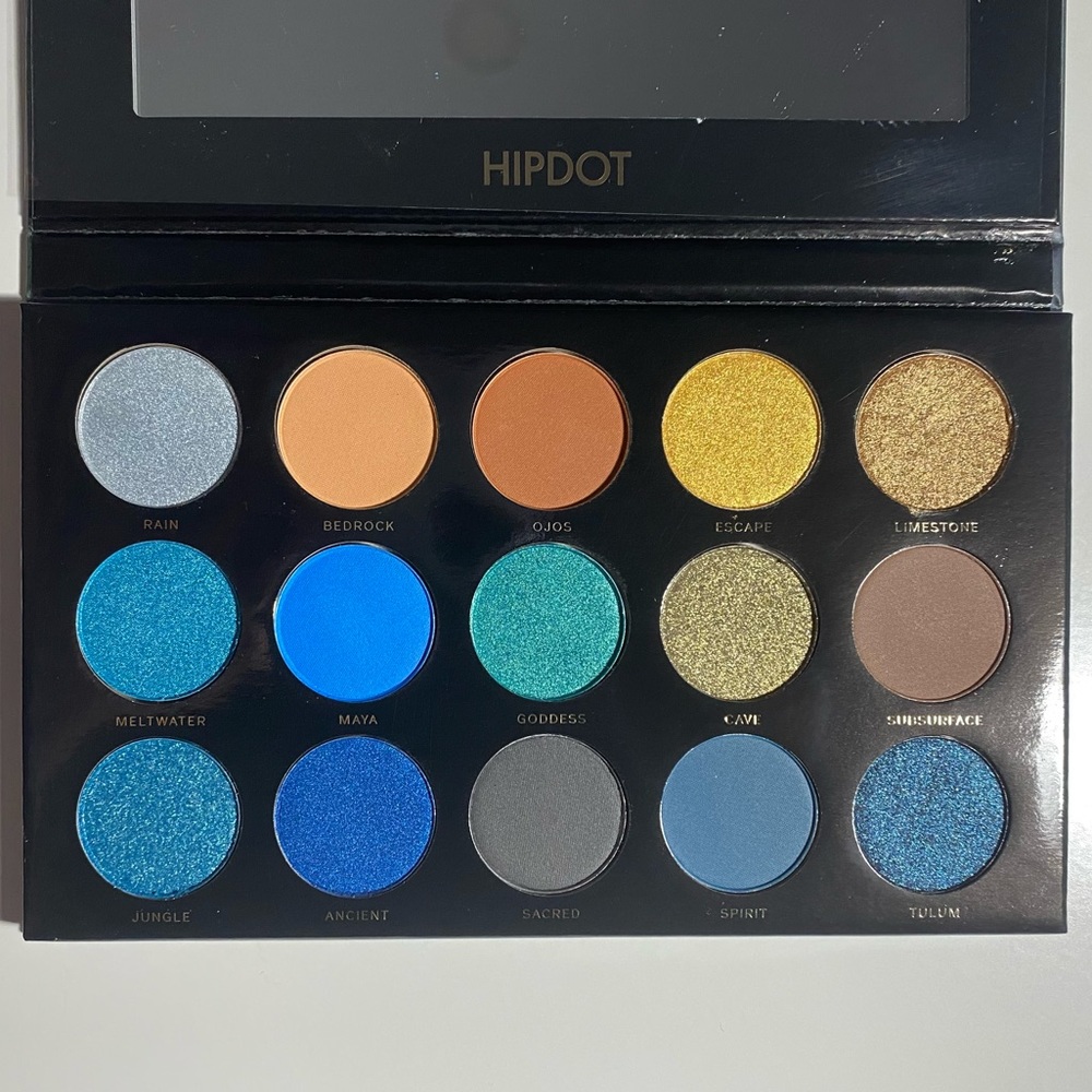 Cenote eyeshadow palette